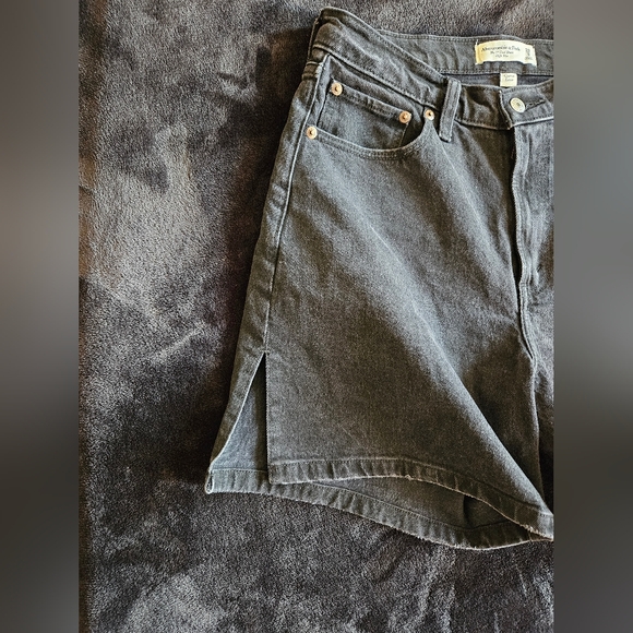 Abercrombie Curve Love Dad Short - Picture 2 of 4